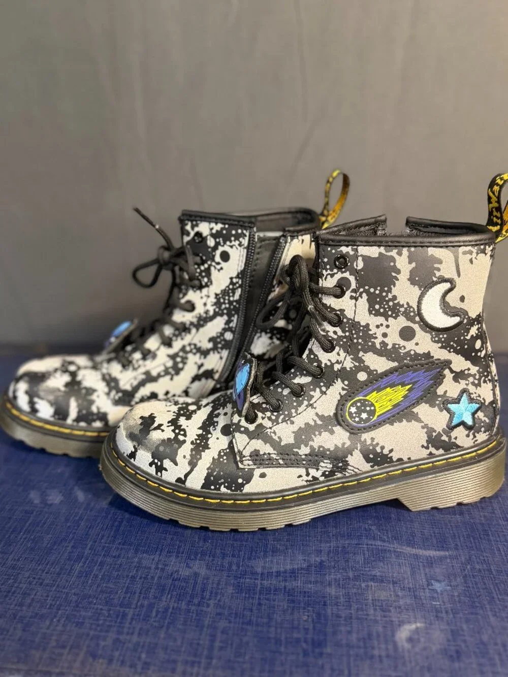 Dr. Marten Junior 1460 Space Hydro Leather
